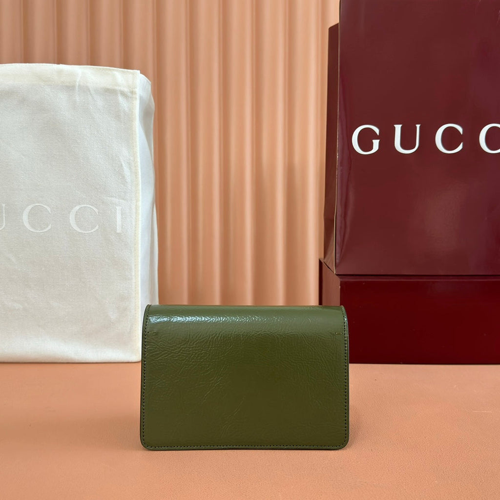 GUCCI 25S DIONYSUS WALLET ON CHAIN 17 IN GREEN GLOSSY CALFSKIN